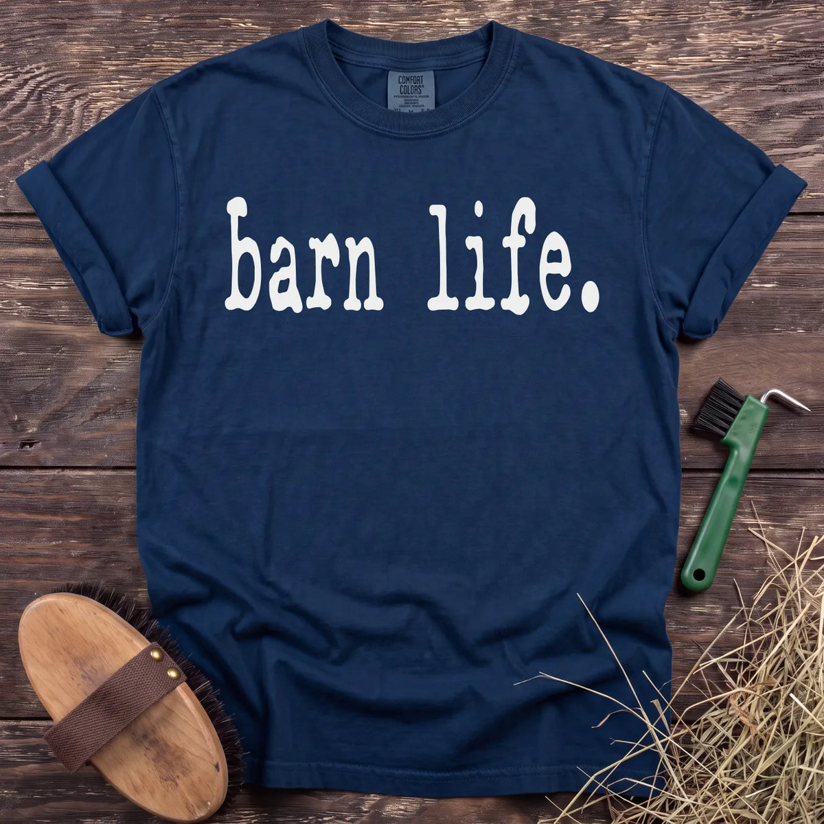Barn Life graphic T-shirt in Navy [color: Navy]
