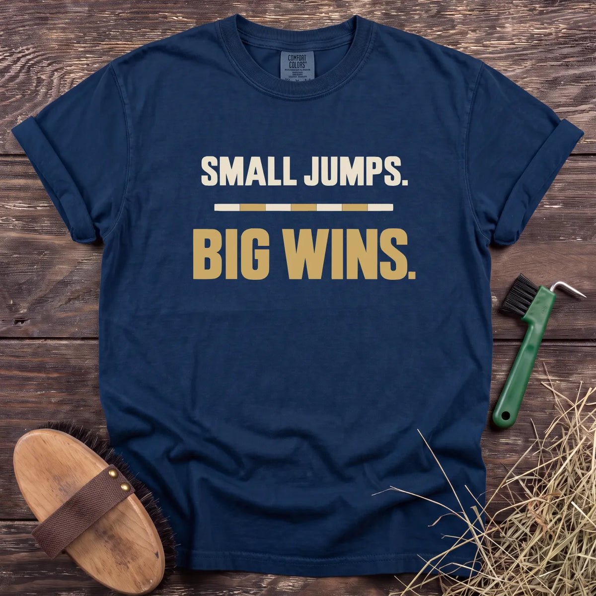 Big Wins T-Shirt in Navy [color: Navy]
