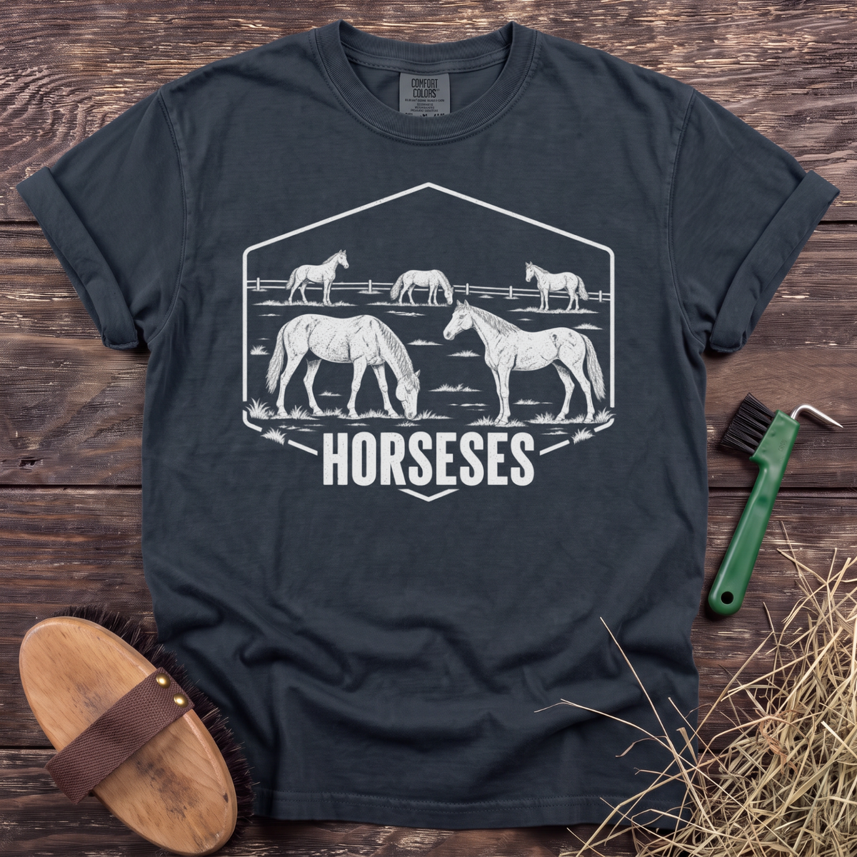Horseses T-shirt in Graphite with a white illustrated horse herd [color: Graphite]