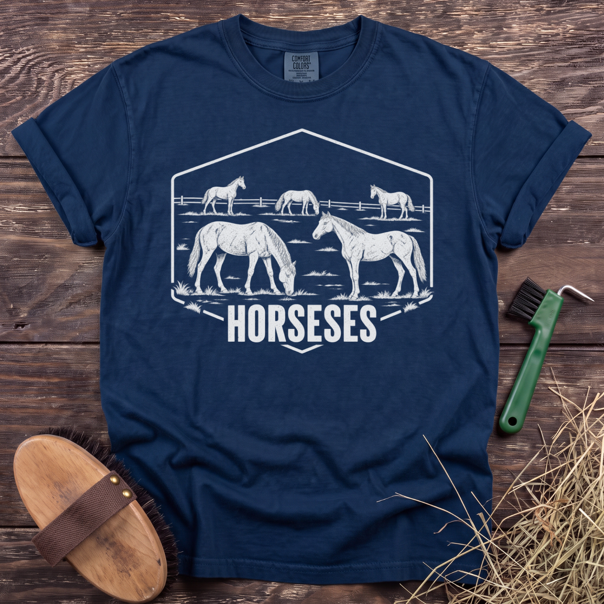 Horseses T-shirt in Navy with a white illustrated horse herd [color: Navy]