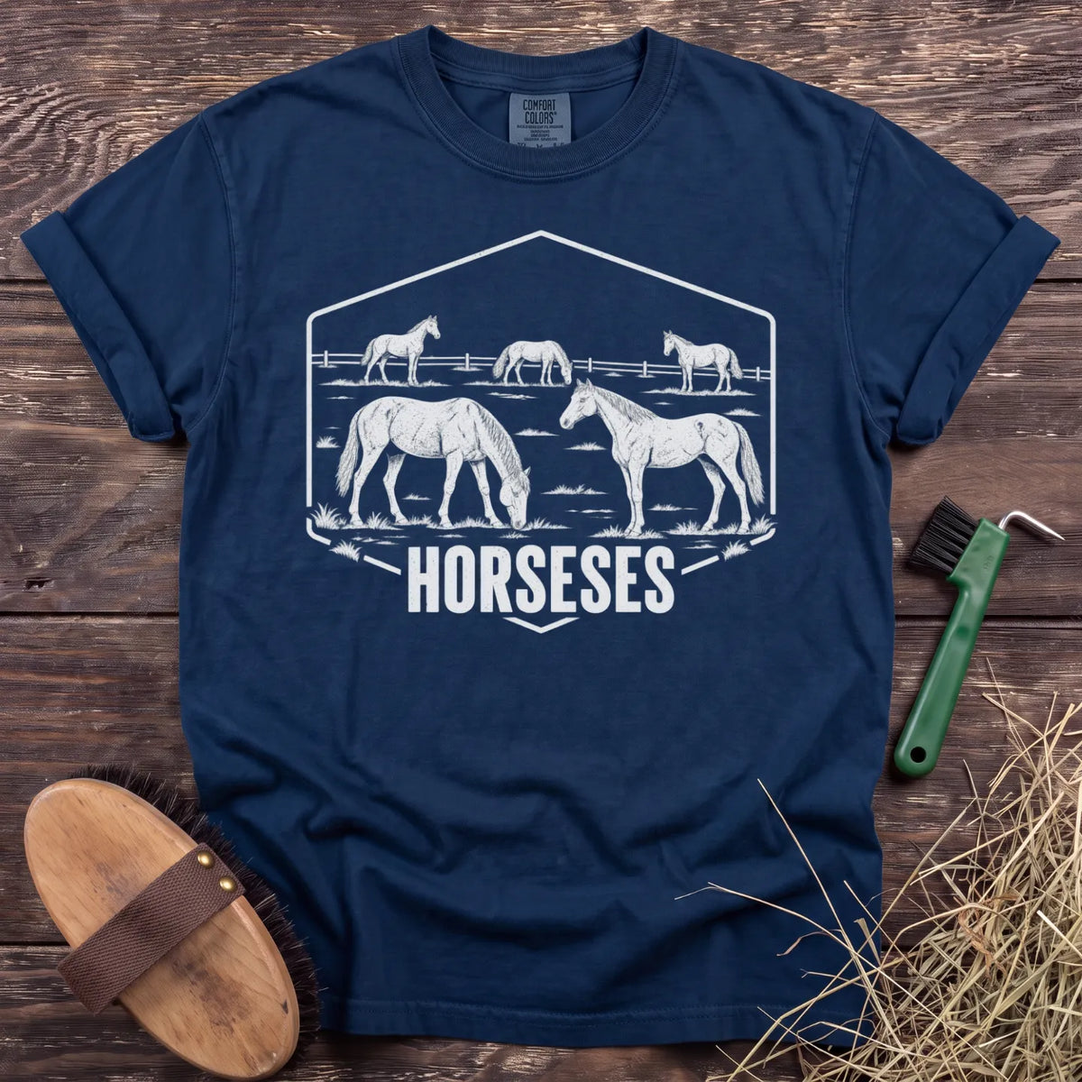Horseses T-shirt in Navy with a white illustrated horse herd [color: Navy]