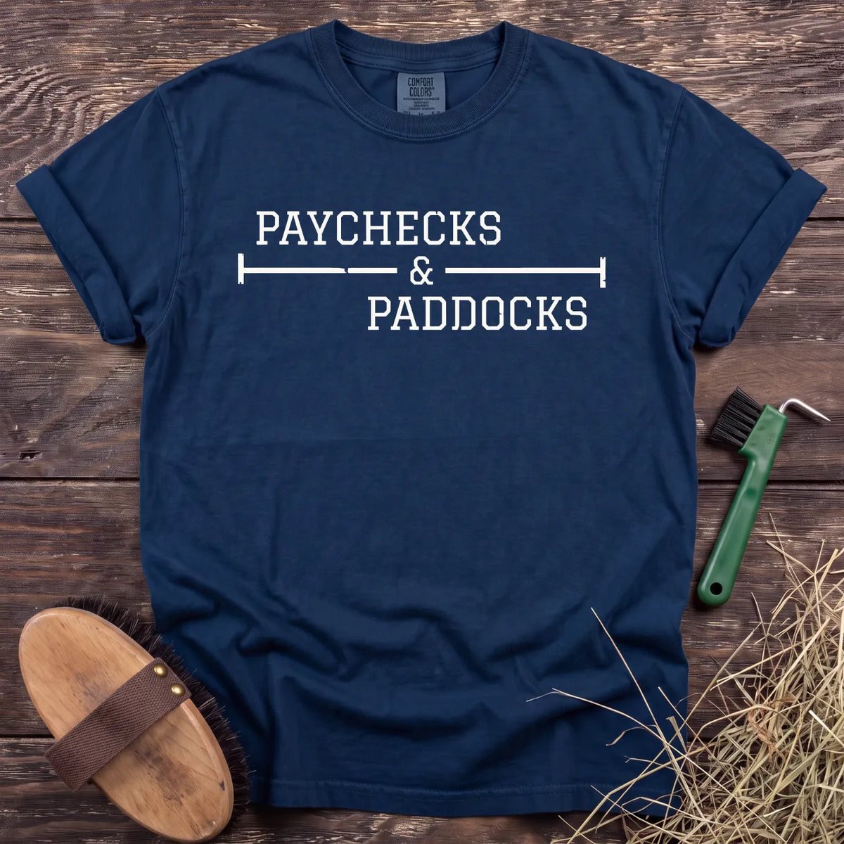 Paychecks & Paddocks T-Shirt in Navy [color: Navy]