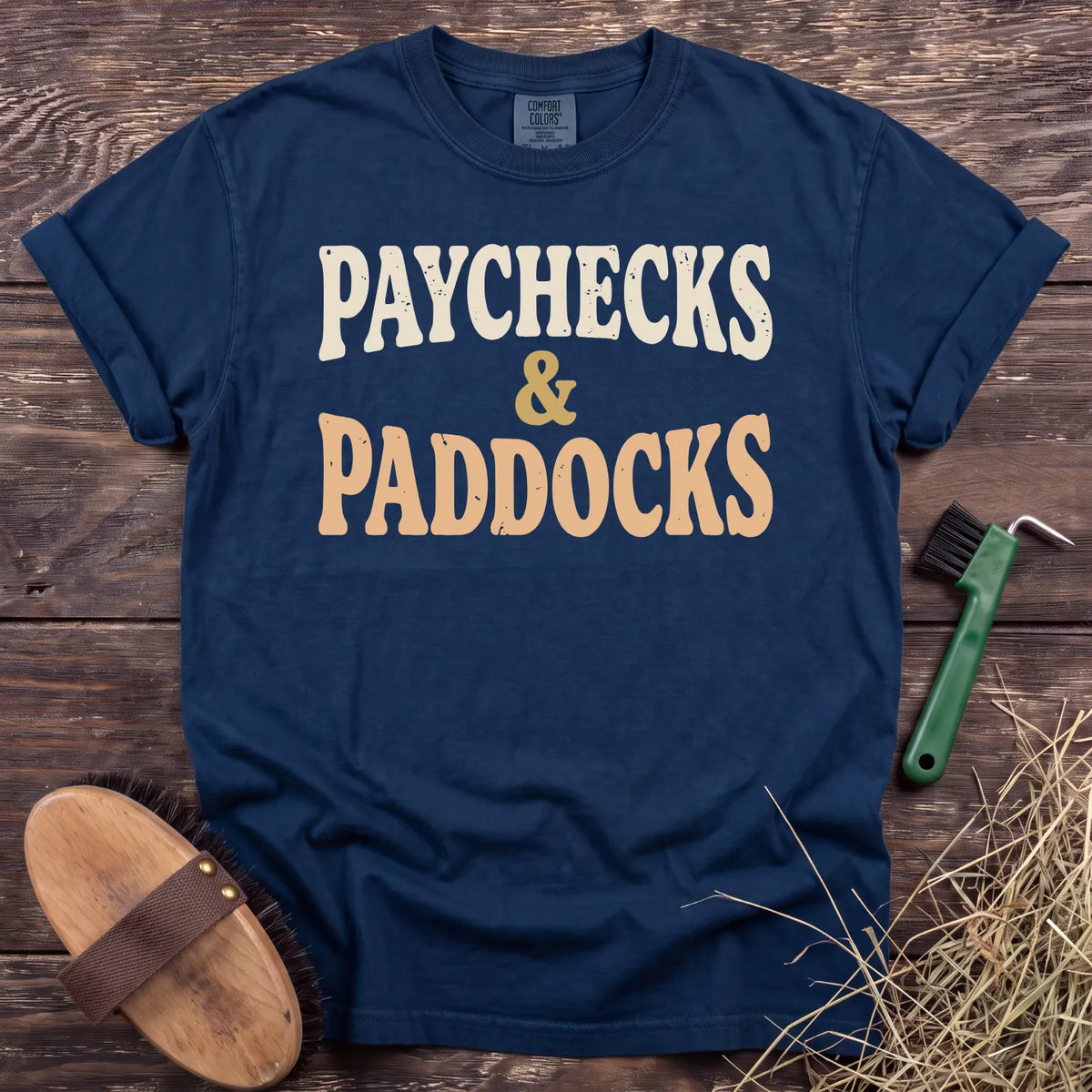 Paychecks & Paddocks T-Shirt in Navy [color: Navy]