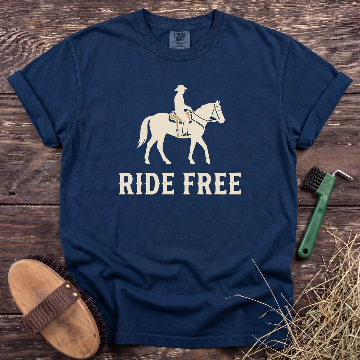 Ride Free T-Shirt in Navy [color: Navy]